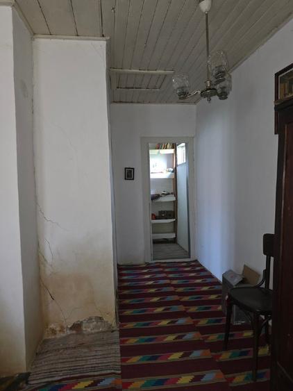 Casă individuală cu 4 camere cu Teren 1511 Mp în Adâncata