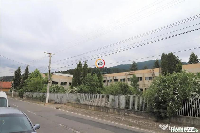 Spațiu comercial, de 3,725 mp, în Central