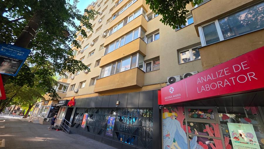 Apartament cu 4 camere decomandat în Barbu Văcărescu