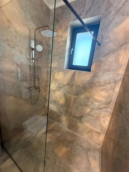 Casă individuală cu 4 camere cu Canalizare în Clinceni