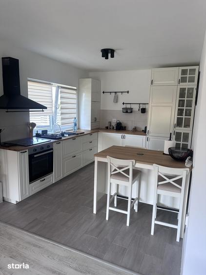 Casa individuala complet mobilata in Crevedia, langa lac - 2