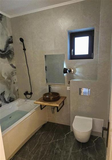 Casă cu 3 camere cu Teren 260 Mp în Valea Lupului
