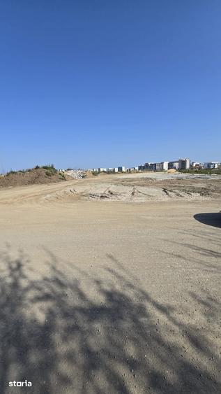 Teren de 6600 mp, în Central
