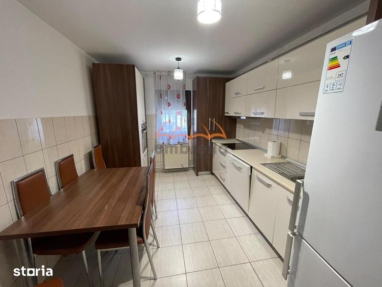 Apartament cu 4 camere în Traian