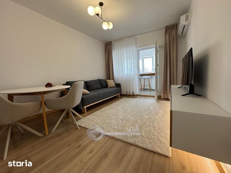 Apartament cu 3 camere decomandat în Sud