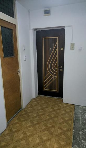 Garsonieră decomandată în Vitan Mall