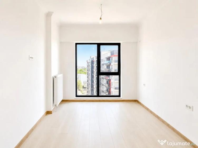 Apartament cu 3 camere decomandat în Energia