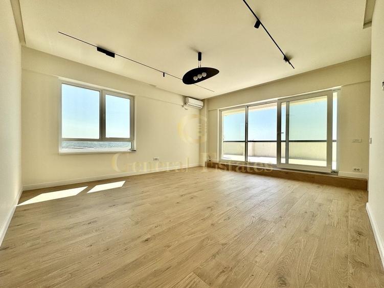 Penthouse cu 3 camere decomandat în Valea Lupului