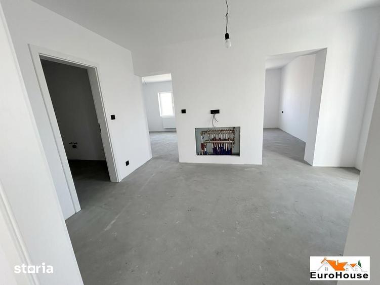 Casă cu 5 camere cu Teren 400 Mp în Bărăbanț