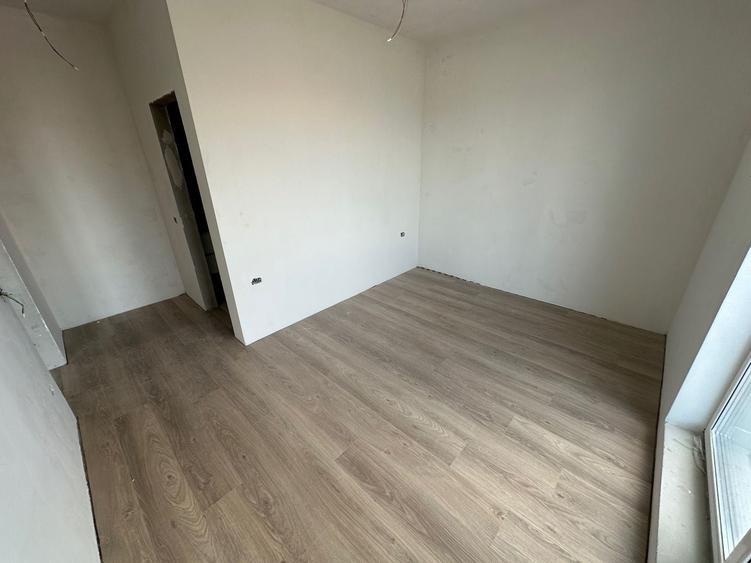 Apartament cu 2 camere decomandat în Freidorf