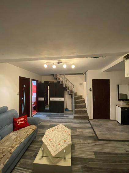Apartament cu 3 camere decomandat în Țiglari