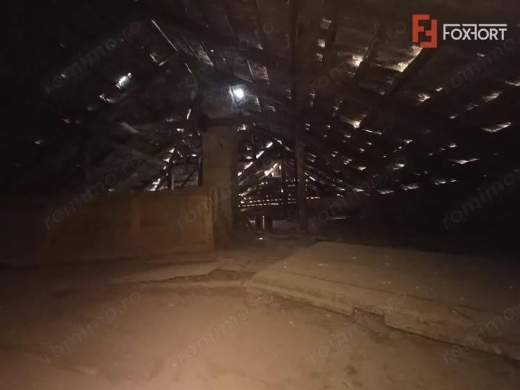 Casă cu 2 camere cu Teren 280 Mp în Central