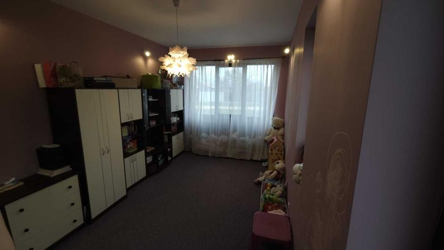 Casă cu 4 camere în Iosif