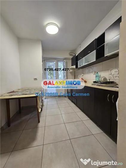 Apartament cu 2 camere decomandat în Republicii