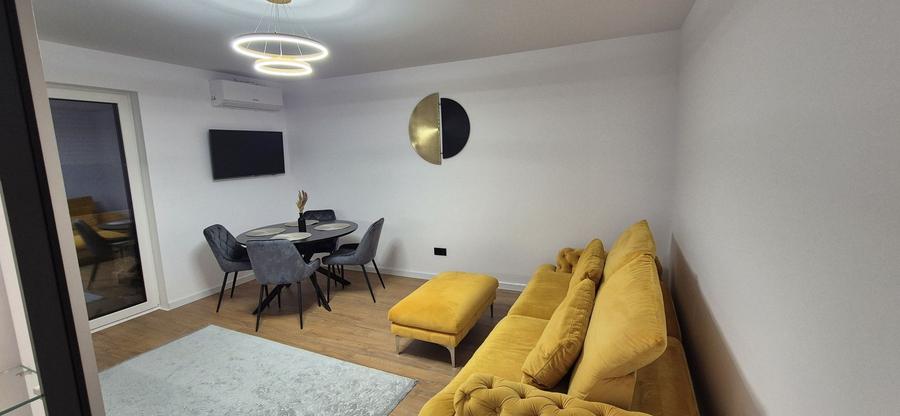 Apartament decomandat în Radu Negru