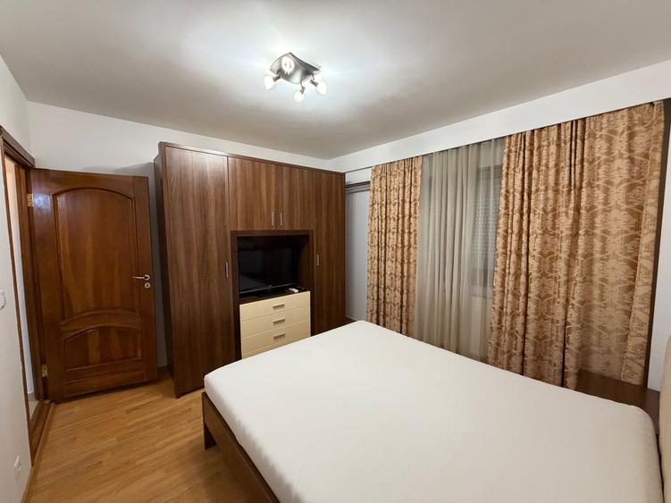 Apartament cu 2 camere decomandat în Aviației
