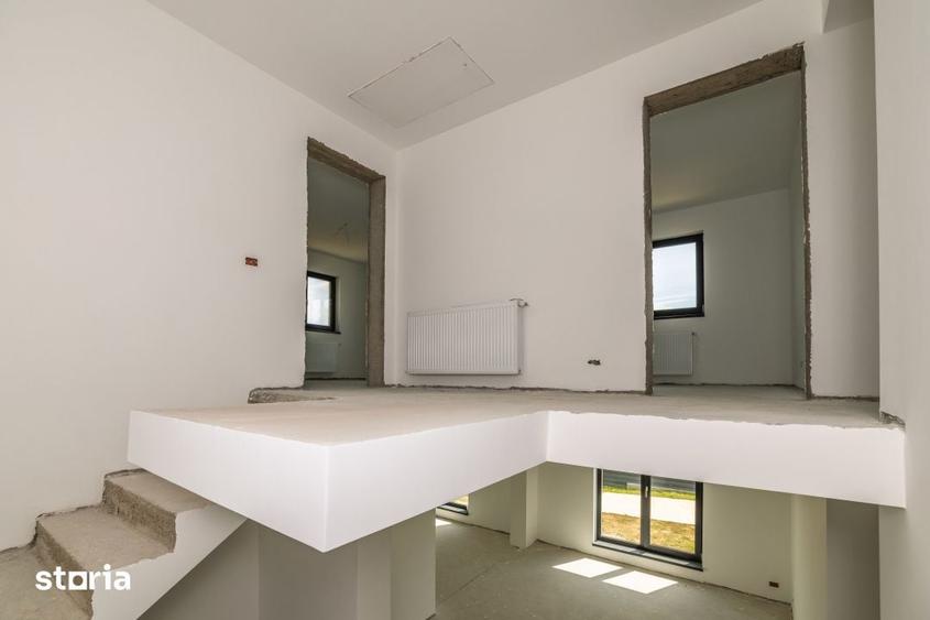 Casă cu 5 camere cu Teren 663 Mp în Mărăcineni