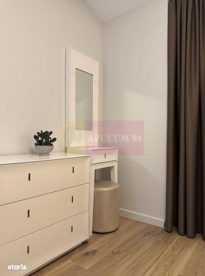 Apartament cu 3 camere semidecomandat, mobilat în Vitan