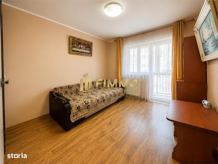 Garsonieră decomandată în Central