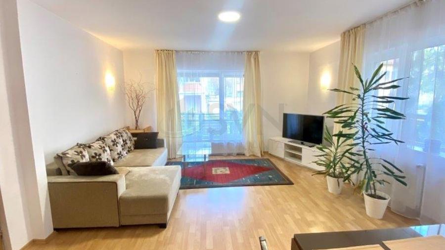Apartament cu 3 camere decomandat, mobilat în Primăverii