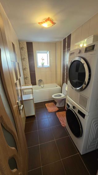 Apartament cu 3 camere decomandat în Triaj