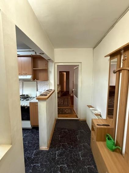 Apartament cu 2 camere semidecomandat în Micro 16