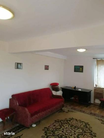 Casă cu Teren 1200 Mp în Ghencea