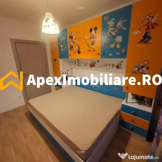 Apartament cu 3 camere decomandat în Baba Novac