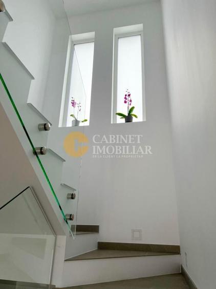 Casă individuală cu 4 camere cu Canalizare în Burdujeni