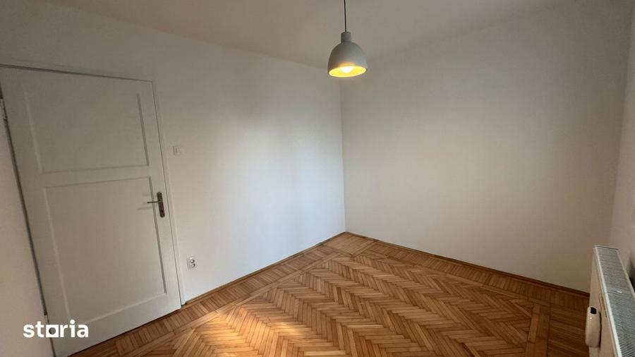 Apartament cu 3 camere, mobilat în Vatra Luminoasă