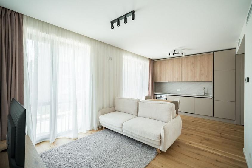 Apartament cu 2 camere semidecomandat, mobilat în Tunari