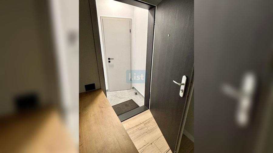 Apartament cu 3 camere în P-ța Romană