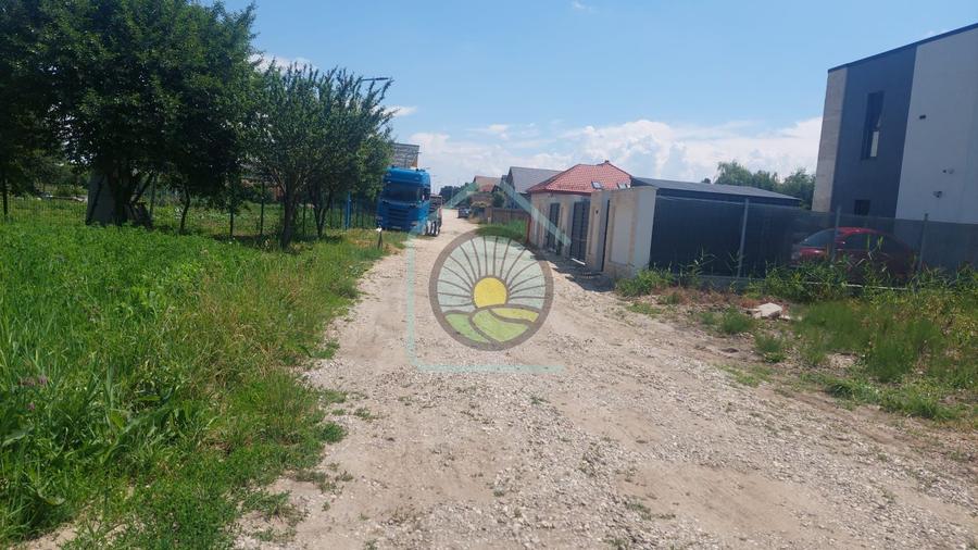 Teren Construcții intravilan de 729 mp, în Stupini
