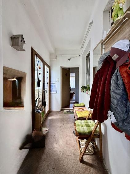 Casă individuală cu 4 camere cu Canalizare în Bartolomeu