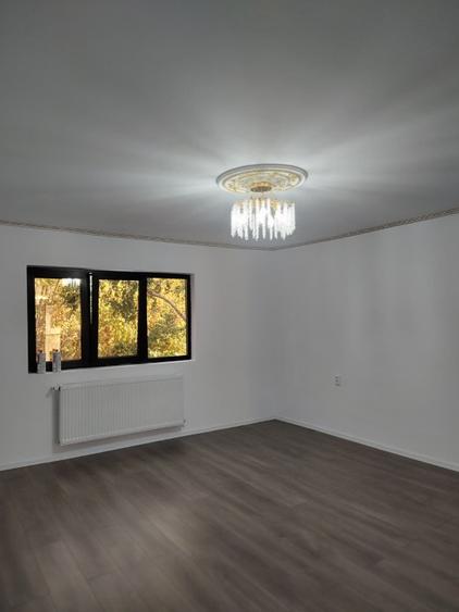 Casă individuală cu 5 camere în Mihai Bravu
