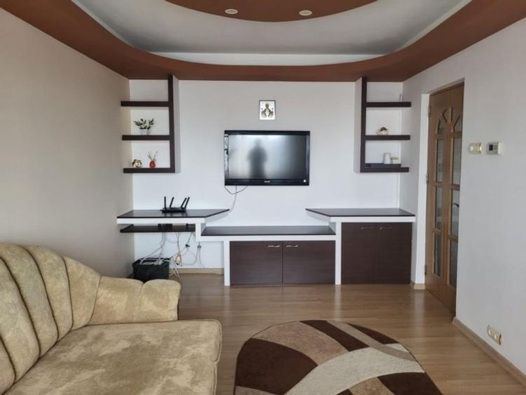 Apartament cu 2 camere decomandat, mobilat în Vitan