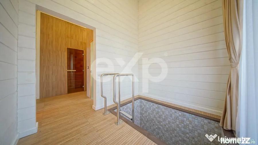 Casă cu 5 camere cu Teren 1000 Mp în Central
