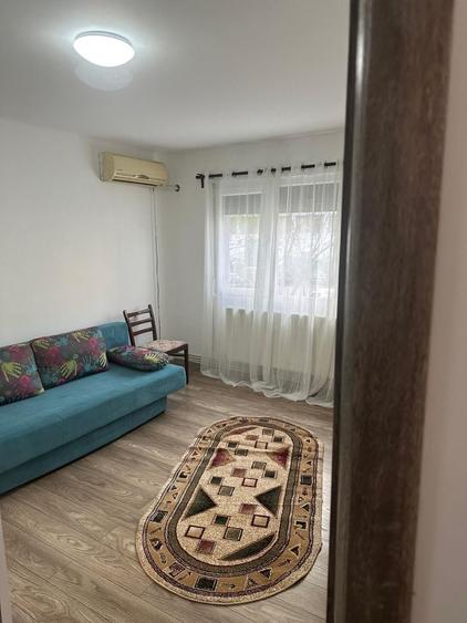 Apartament cu 2 camere decomandat în Popoveni