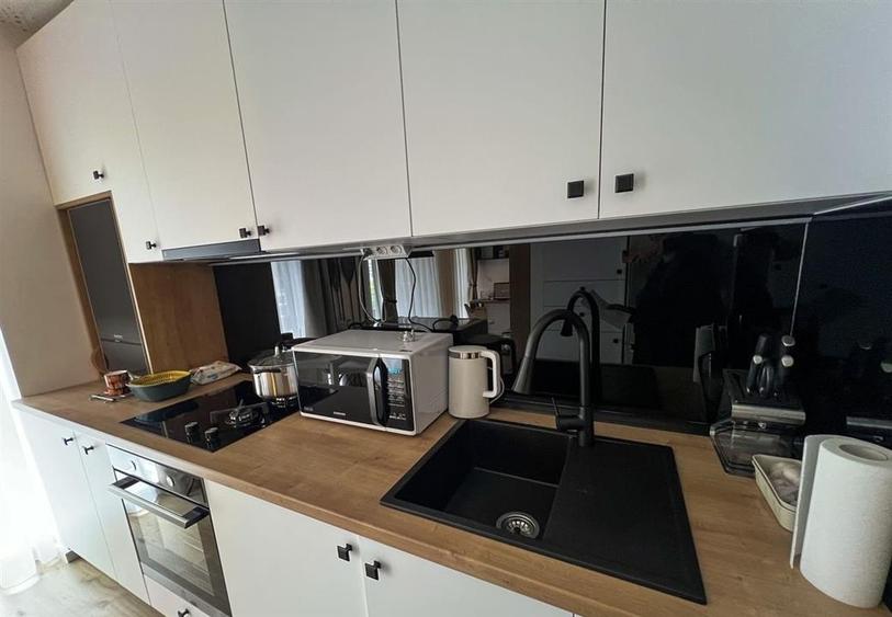 Apartament cu 2 camere semidecomandat, mobilat în Aviației