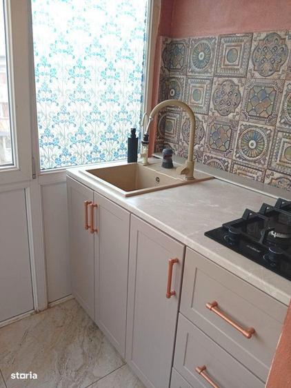 Apartament cu 2 camere decomandat, mobilat în Rovine