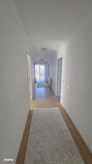 Casă cu 4 camere cu Teren 560 Mp în Central