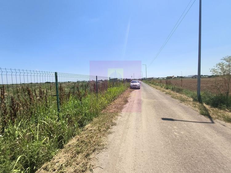 Teren de 582 mp, în Copăceni