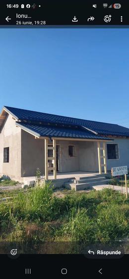 Casă cu 4 camere în Central