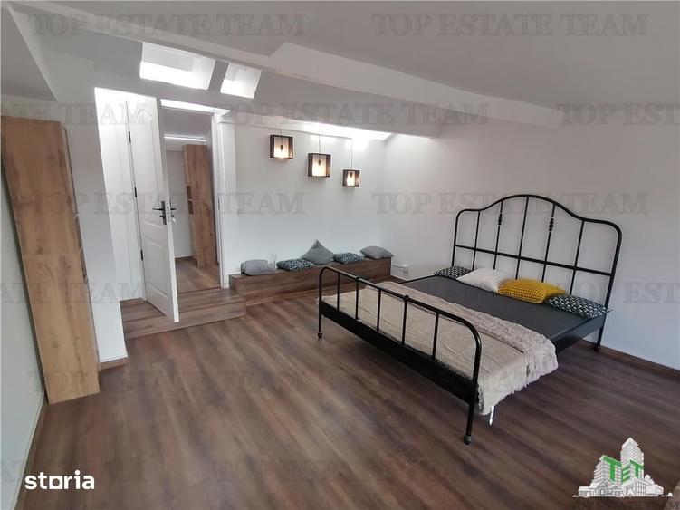 Apartament cu 4 camere decomandat în Central