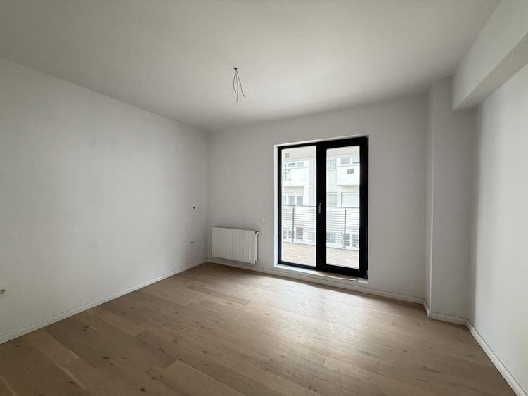 Apartament cu 3 camere decomandat în Herăstrău