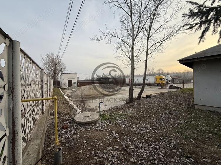 Casă cu 6 camere cu Canalizare în Ultracentral