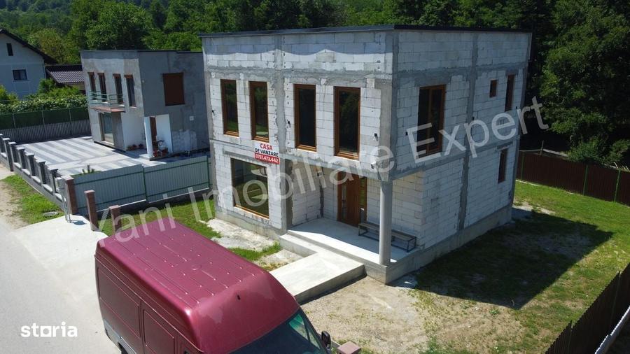Casă cu 4 camere în Tutana