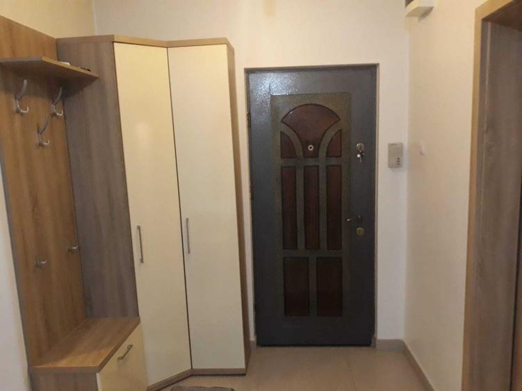 Apartament cu 2 camere decomandat în Exterior Vest