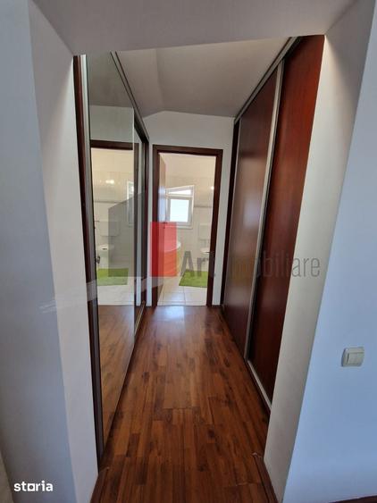 Casă cu 5 camere cu Teren 202 Mp în Giulești
