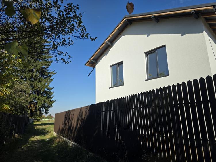 Casă individuală cu 5 camere cu Canalizare în Electroprecizia